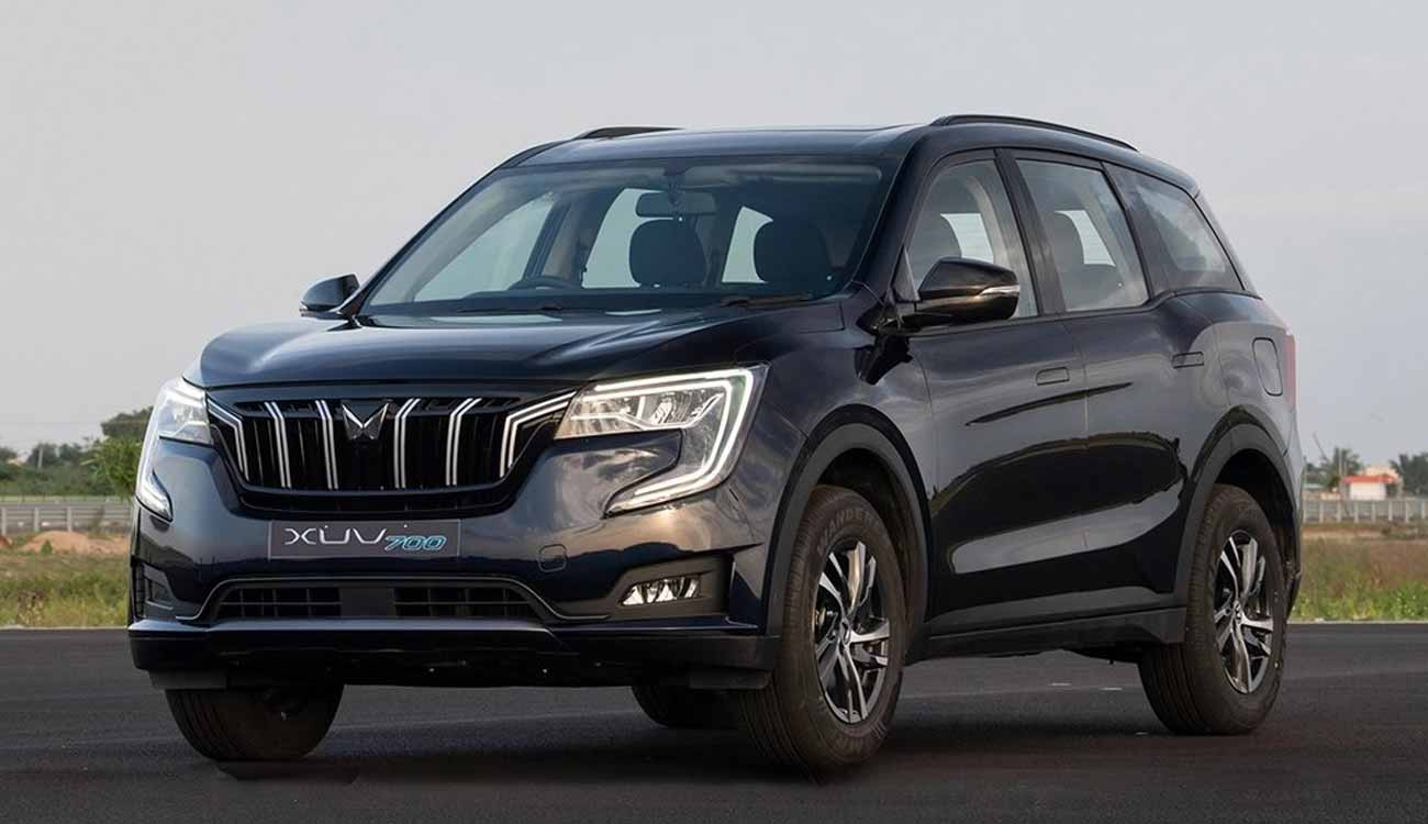 Mahindra XUV700 Achieves 3 Lakh Sales in India – Top Features & Pricing