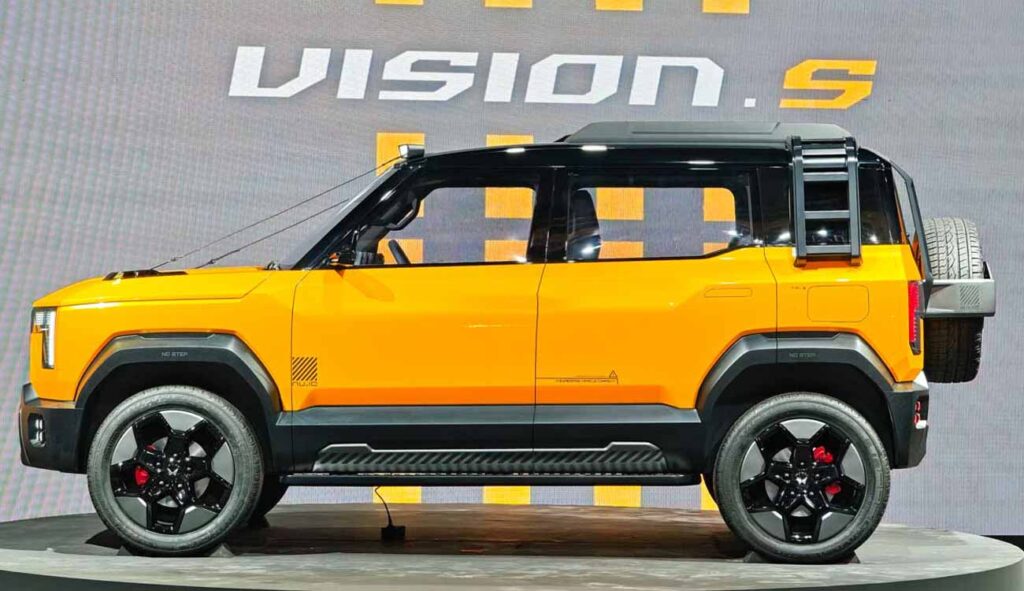 Mahindra Vision S Concept Side
