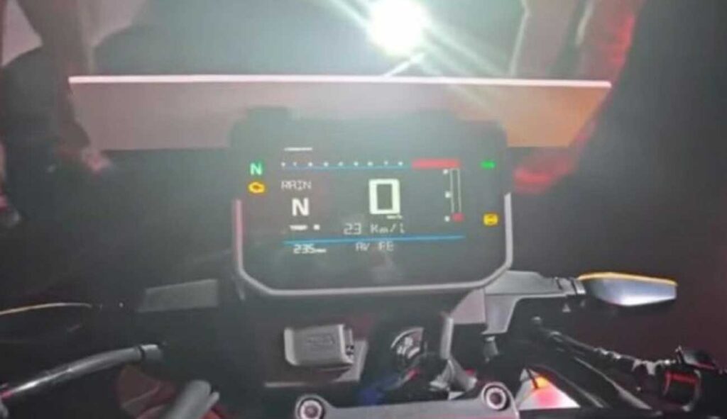 Hero-Xtreme-160R-4V-TFT