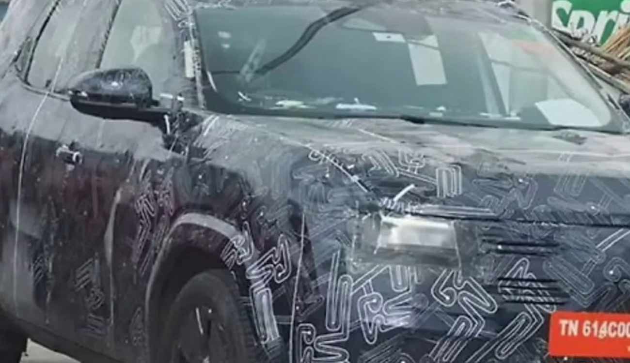 Nissan C-SUV Testing