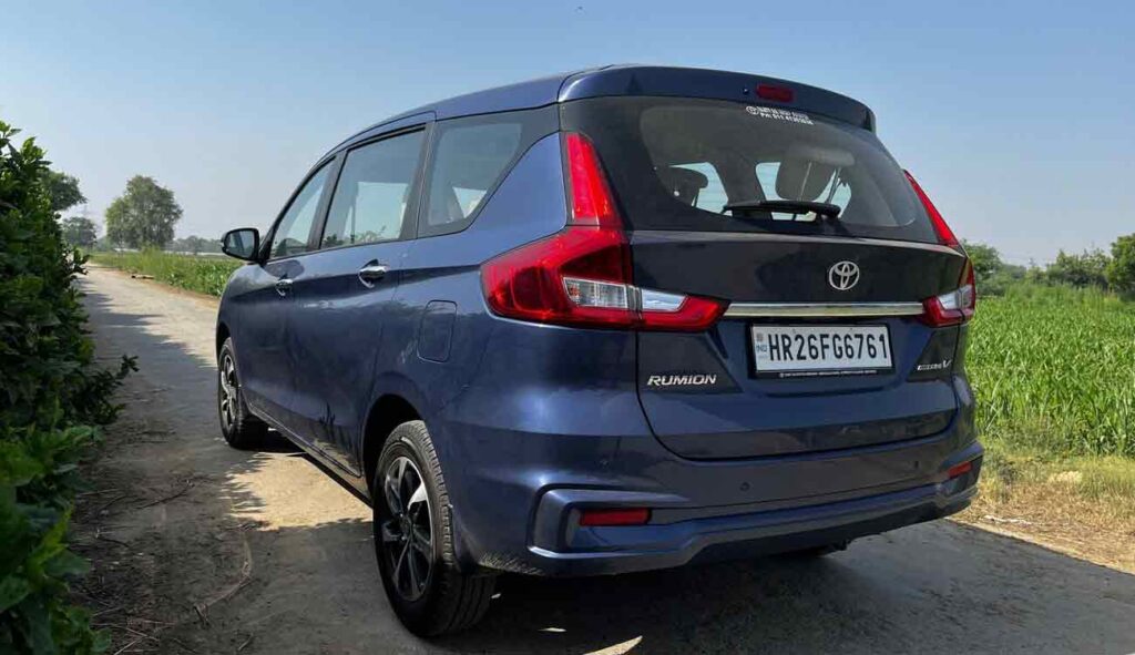 Toyota Rumion Back Profile