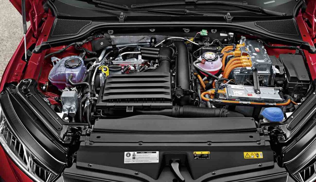 skoda octavia rs 2025 engine