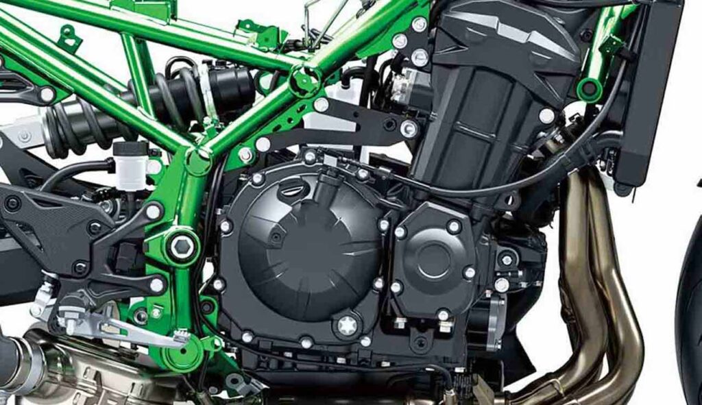 2026 Kawasaki Z900 engine