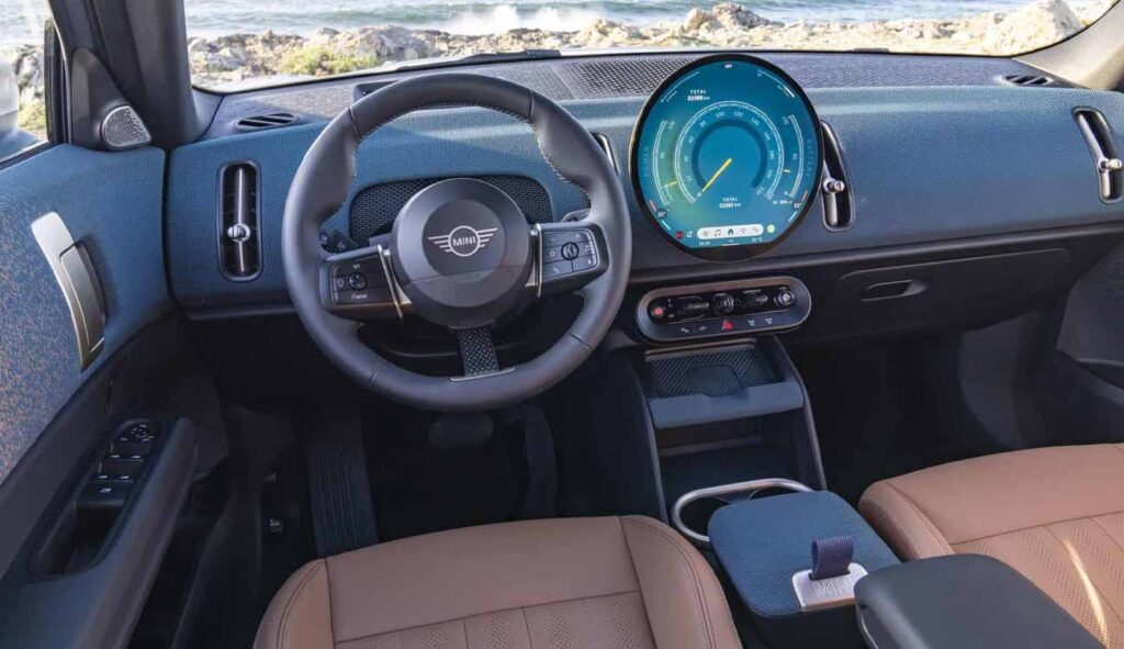 Mini Countryman SE All4 EV cabin