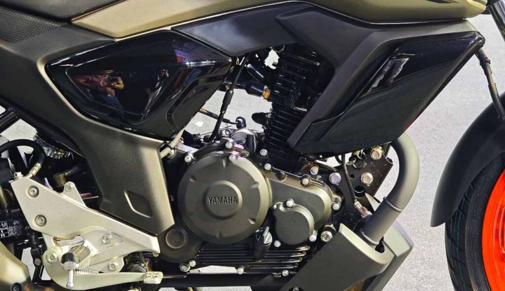 Yamaha FZ-Rave engine
