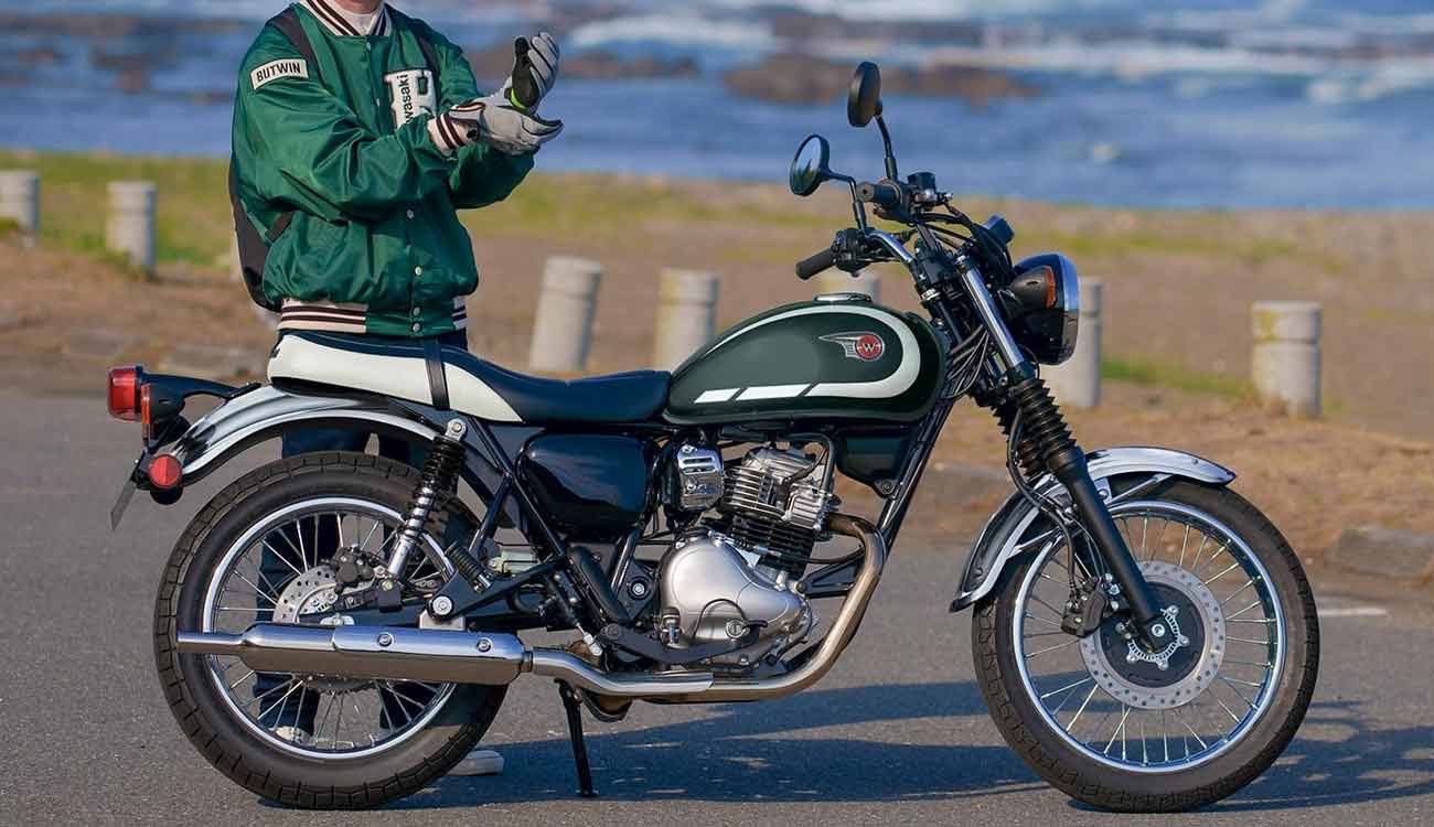 Kawasaki Teases W230 Retro Motorcycle